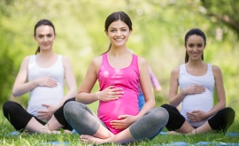 یوگا می تواند افسردگی را در زنان باردار کاهش دهد
