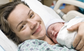 بچه دار شدن و شیردهی می تواند به سلامت طولانی مدت خانم ها کمک کند
